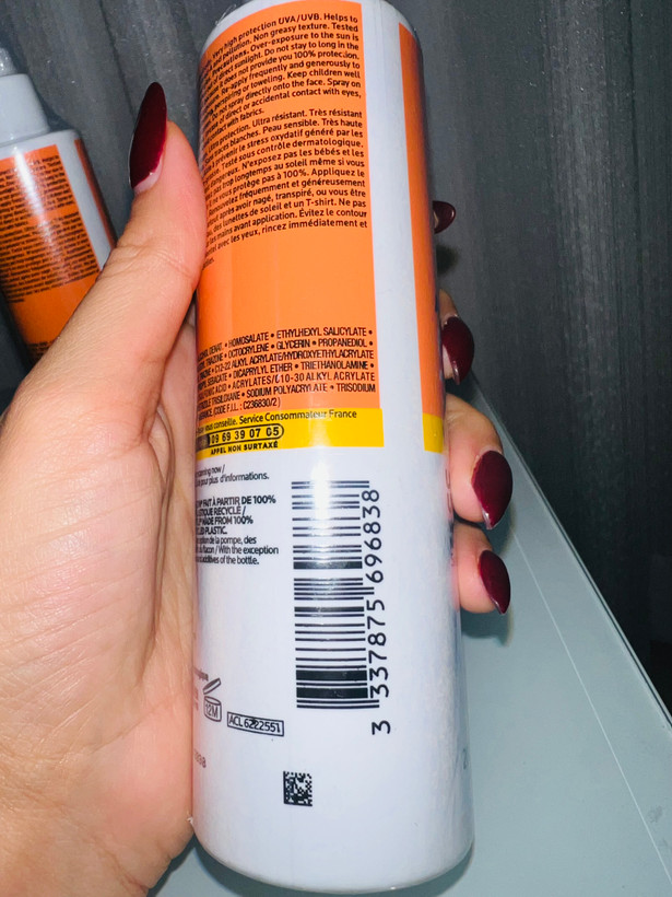 سپری ضد آفتاب لاروش پوزای مدل Anthelios Invisible حجم 200 میلی لیتر اورجینال