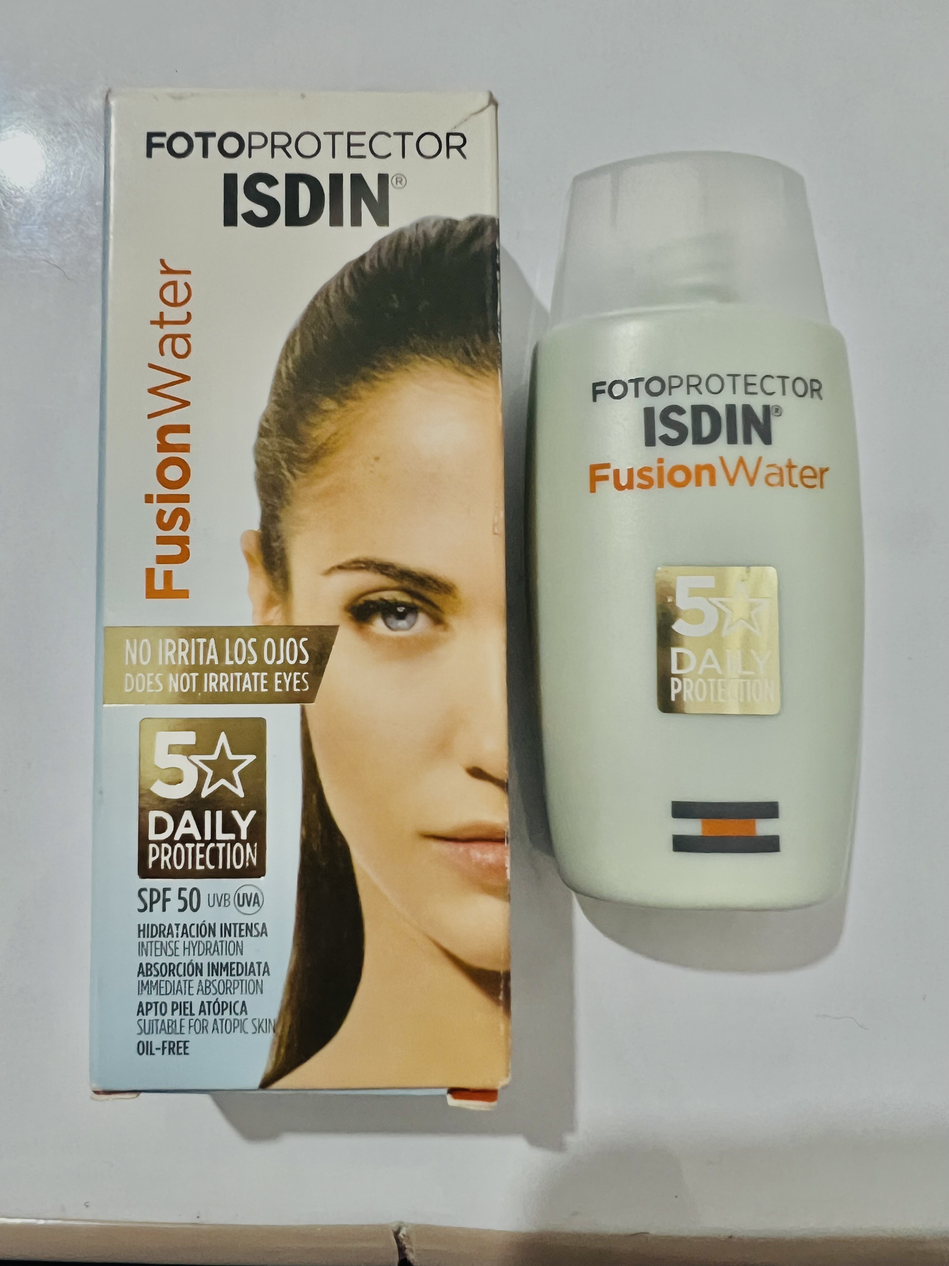کرم ضد آفتاب بی رنگ ایزدین isdin مدل تکنولوژی چشم safe eye tech حجم 50 میل اصل اسپانیایی